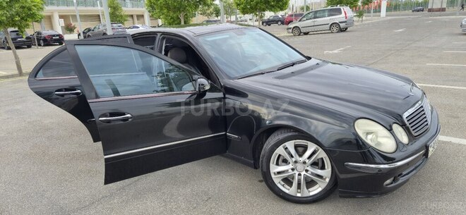 Mercedes E 270 2002, 283,000 km - 2.7 l - Bakı