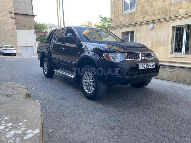 Mitsubishi L200 2014, 267,000 km - 2.5 l - Bakı