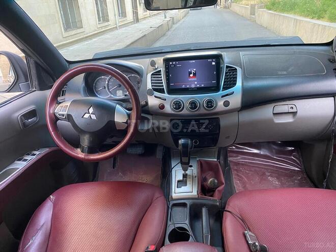 Mitsubishi L200 2014, 267,000 km - 2.5 l - Bakı