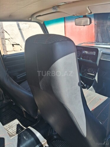 LADA (VAZ) 2107 2005, 80,000 km - 1.6 l - Salyan
