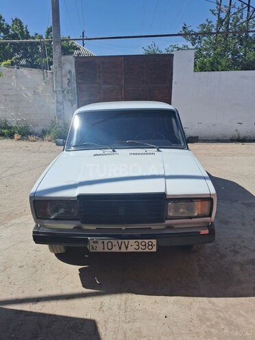 LADA (VAZ) 2107 2005, 80,000 km - 1.6 l - Salyan