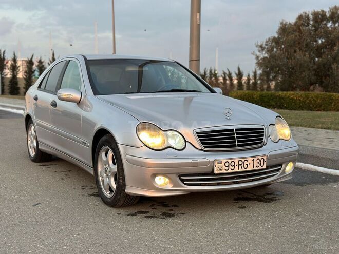 Mercedes C 220 d 2005, 362,000 km - 2.2 л - Bakı