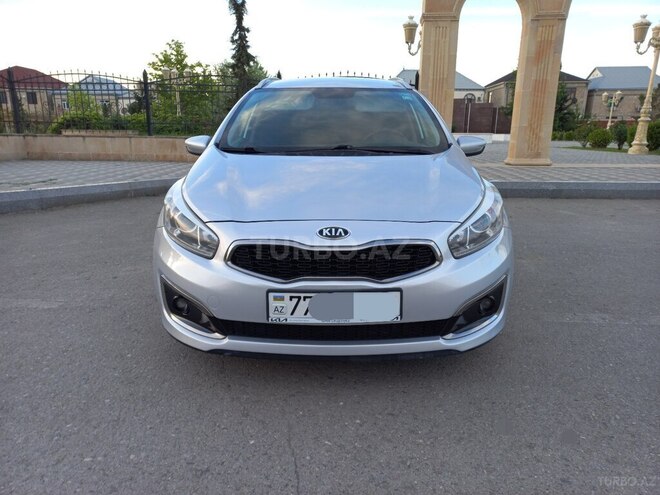 Kia Ceed 2015, 200,650 km - 1.6 l - Yevlax