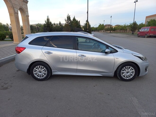 Kia Ceed 2015, 200,650 km - 1.6 l - Yevlax