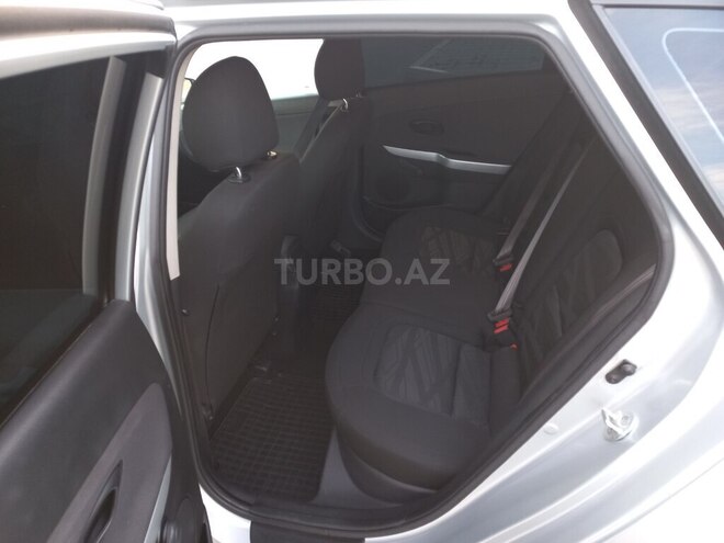 Kia Ceed 2015, 200,650 km - 1.6 l - Yevlax