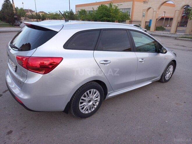 Kia Ceed 2015, 200,650 km - 1.6 l - Yevlax