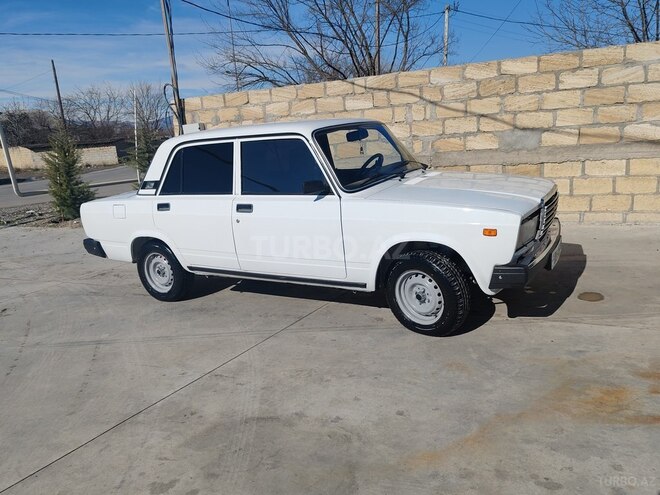 LADA (VAZ) 2107 2004, 660,000 km - 1.7 l - Qazax