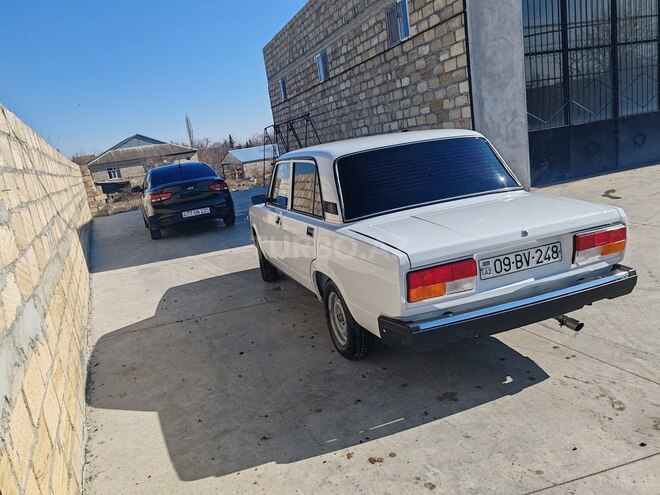 LADA (VAZ) 2107 2004, 660,000 km - 1.7 l - Qazax