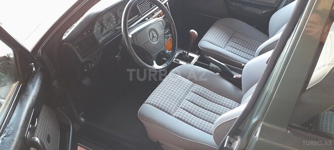Mercedes 190 1992, 300,000 km - 2.5 л - Bakı