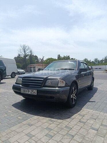 Mercedes C 200 1997, 556,000 km - 2.0 l - Bakı