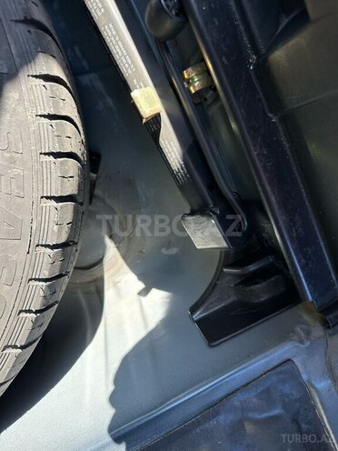 Mercedes E 240 1999, 300 km - 2.4 l - Gəncə