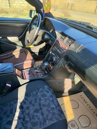 Mercedes C 240 1998, 377,000 km - 2.4 l - Sumqayıt