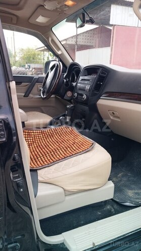 Mitsubishi Pajero 2011, 190,000 km - 3.5 l - Bakı