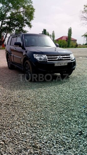 Mitsubishi Pajero 2011, 190,000 km - 3.5 l - Bakı