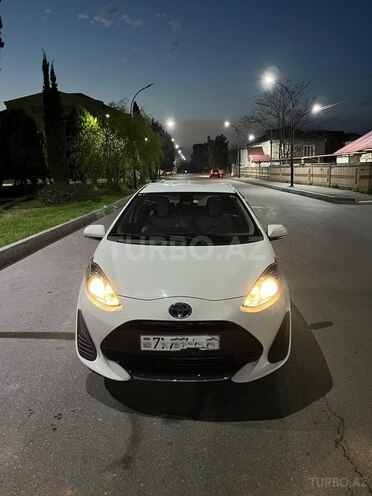 Toyota Aqua 2018, 80,000 km - 1.5 l - Bakı