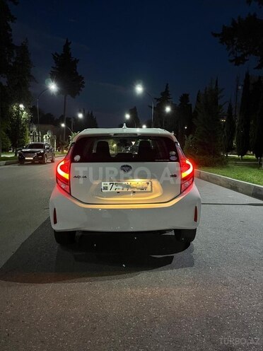 Toyota Aqua 2018, 80,000 km - 1.5 l - Bakı