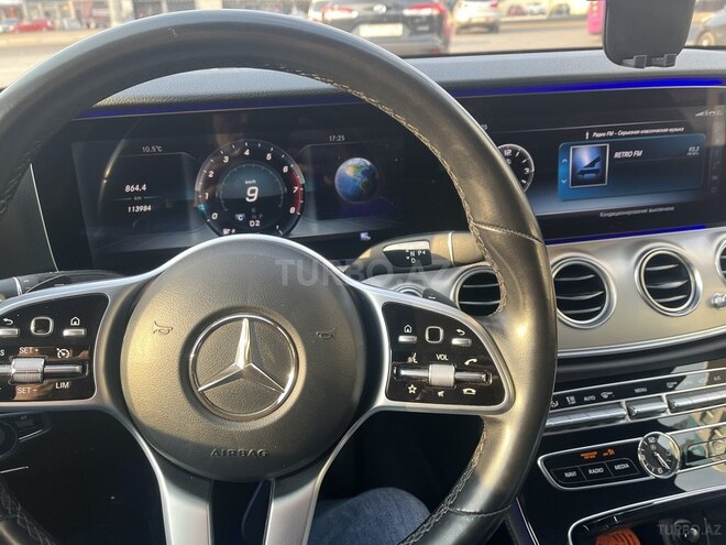 Mercedes E 200-2