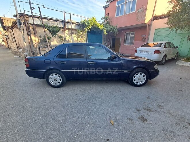 Mercedes C 250 d 1995, 479,584 km - 2.5 l - Bakı