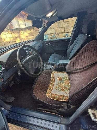 Mercedes C 250 d 1995, 479,584 km - 2.5 l - Bakı