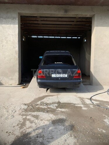 Mercedes C 220 1993, 281,719 km - 2.2 l - Sabirabad