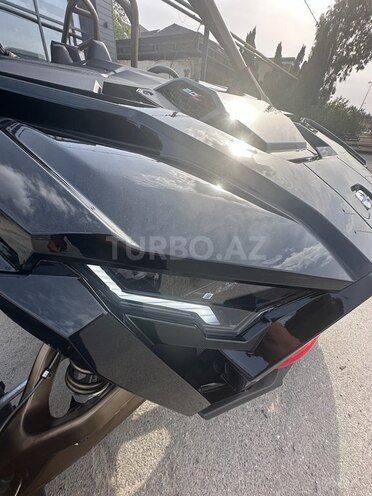 Polaris RZR Pro R Ultimate-12