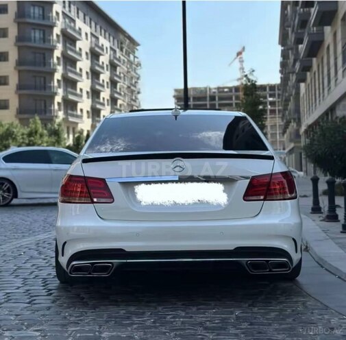 Mercedes E 350 4MATIC 2011, 298,000 km - 3.5 л - Bakı