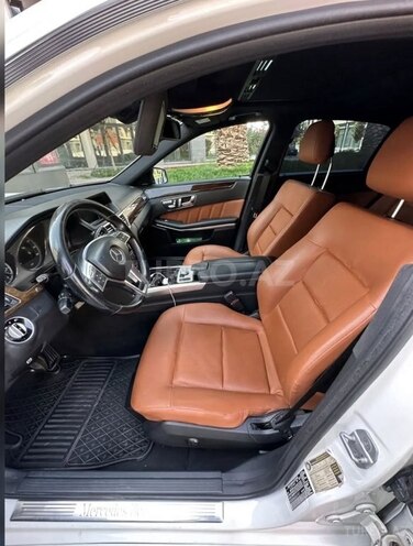 Mercedes E 350 4MATIC 2011, 298,000 km - 3.5 л - Bakı