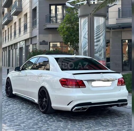 Mercedes E 350 4MATIC 2011, 298,000 km - 3.5 л - Bakı