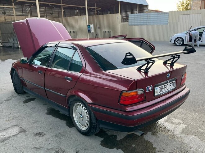 BMW 320 1996, 345,232 km - 2.0 l - Qusar