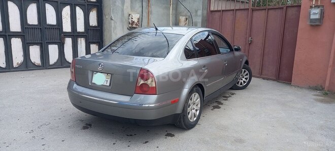 Volkswagen Passat 2001, 285,000 km - 1.8 l - Bakı