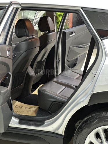 Hyundai Tucson-21