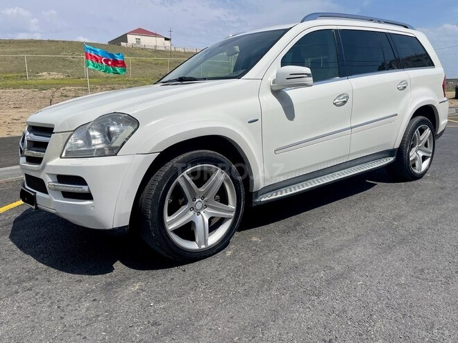 Mercedes GL 450 4MATIC 2011, 188,000 km - 4.7 л - Bakı