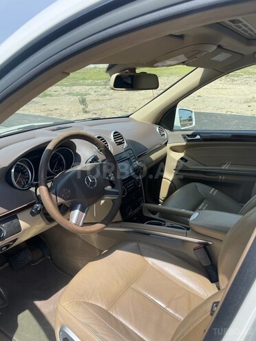 Mercedes GL 450 4MATIC 2011, 188,000 km - 4.7 л - Bakı