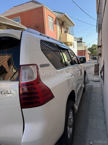 Toyota Land Cruiser Prado 2010, 28,000 km - 2.7 л - Bakı