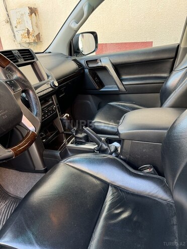 Toyota Land Cruiser Prado 2010, 28,000 km - 2.7 л - Bakı