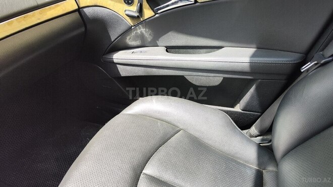 Mercedes E 350 2006, 237,000 km - 3.5 l - Bakı