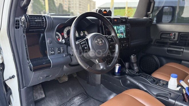 Toyota FJ Cruiser 2011, 250,837 km - 4.0 l - Bakı