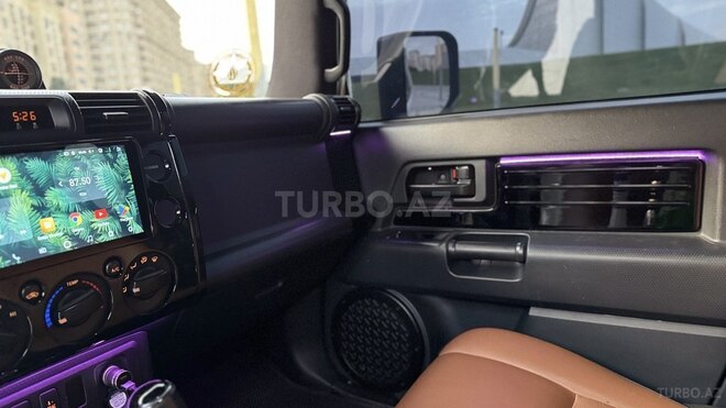 Toyota FJ Cruiser 2011, 250,837 km - 4.0 l - Bakı