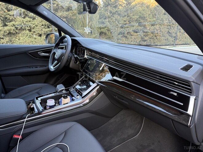 Audi Q7 2024, 9,000 km - 2.0 l - Bakı