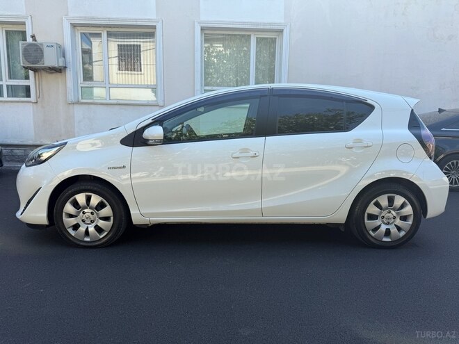 Toyota Aqua 2019, 123,000 km - 1.5 л - Bakı