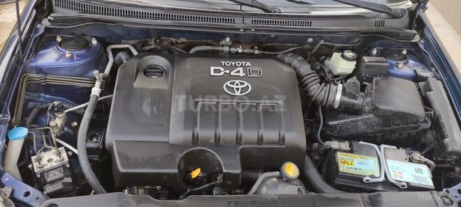 Toyota Corolla 2004, 240,000 km - 1.4 l - Bakı