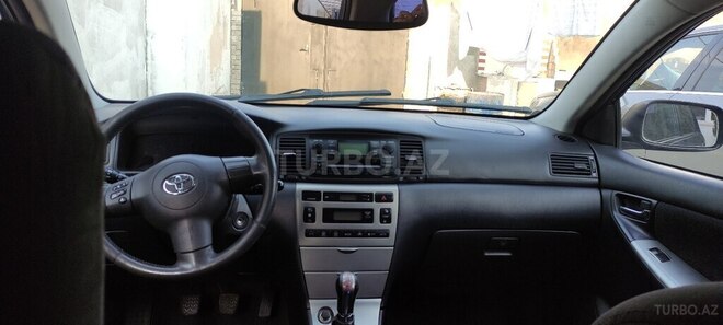 Toyota Corolla 2004, 240,000 km - 1.4 l - Bakı