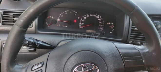 Toyota Corolla 2004, 240,000 km - 1.4 l - Bakı