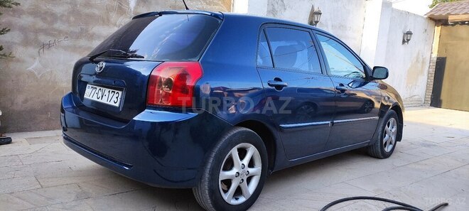 Toyota Corolla 2004, 240,000 km - 1.4 l - Bakı