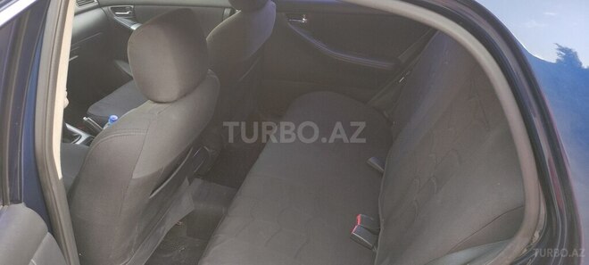 Toyota Corolla 2004, 240,000 km - 1.4 l - Bakı