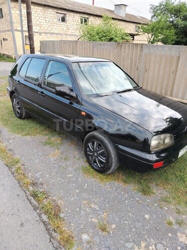 Volkswagen Golf 1993, 256,999 km - 1.9 l - Zaqatala