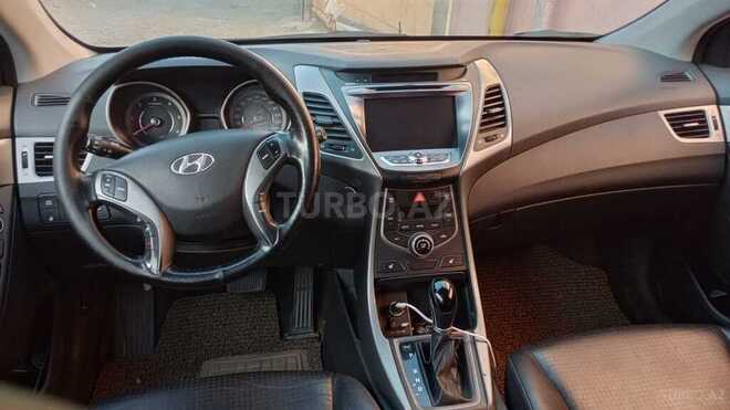 Hyundai Avante 2015, 240,000 km - 1.6 л - Bakı