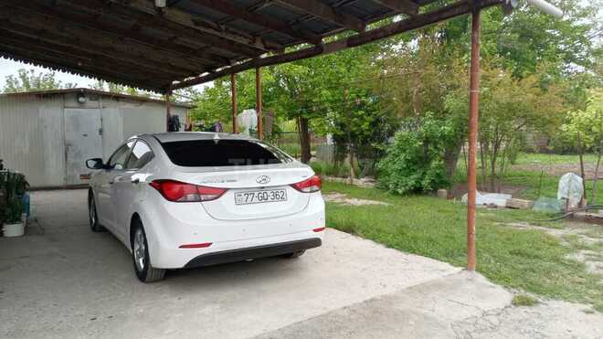 Hyundai Avante 2015, 240,000 km - 1.6 л - Bakı