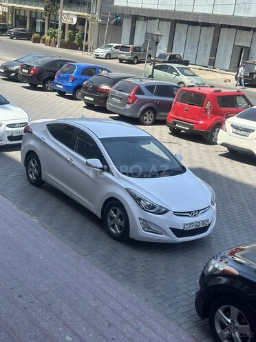 Hyundai Avante 2015, 240,000 km - 1.6 л - Bakı