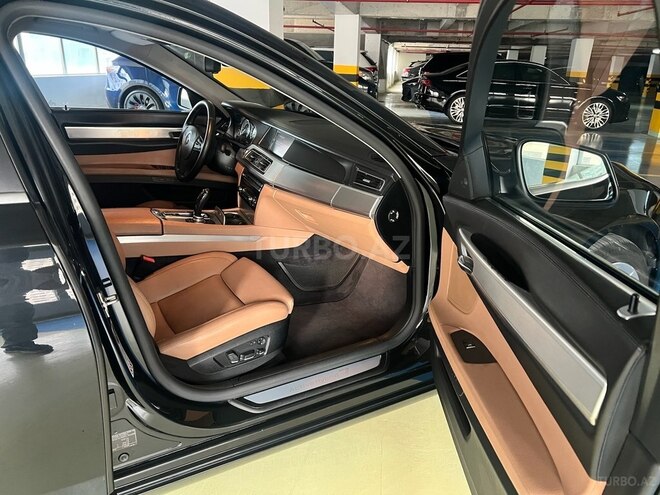 BMW 750 2010, 193,000 km - 4.4 l - Bakı
